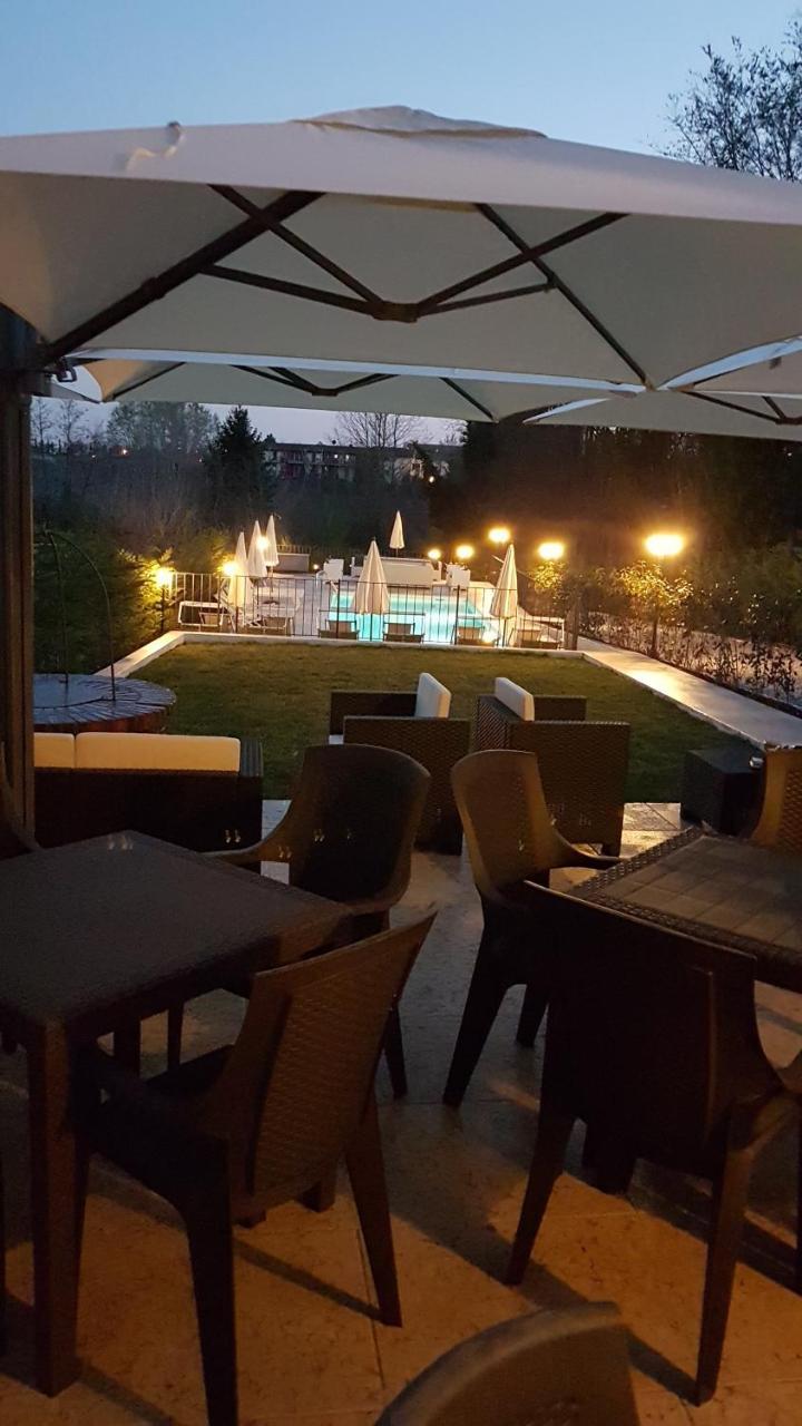 Bed and Breakfast Gardaworld Lazise Esterno foto