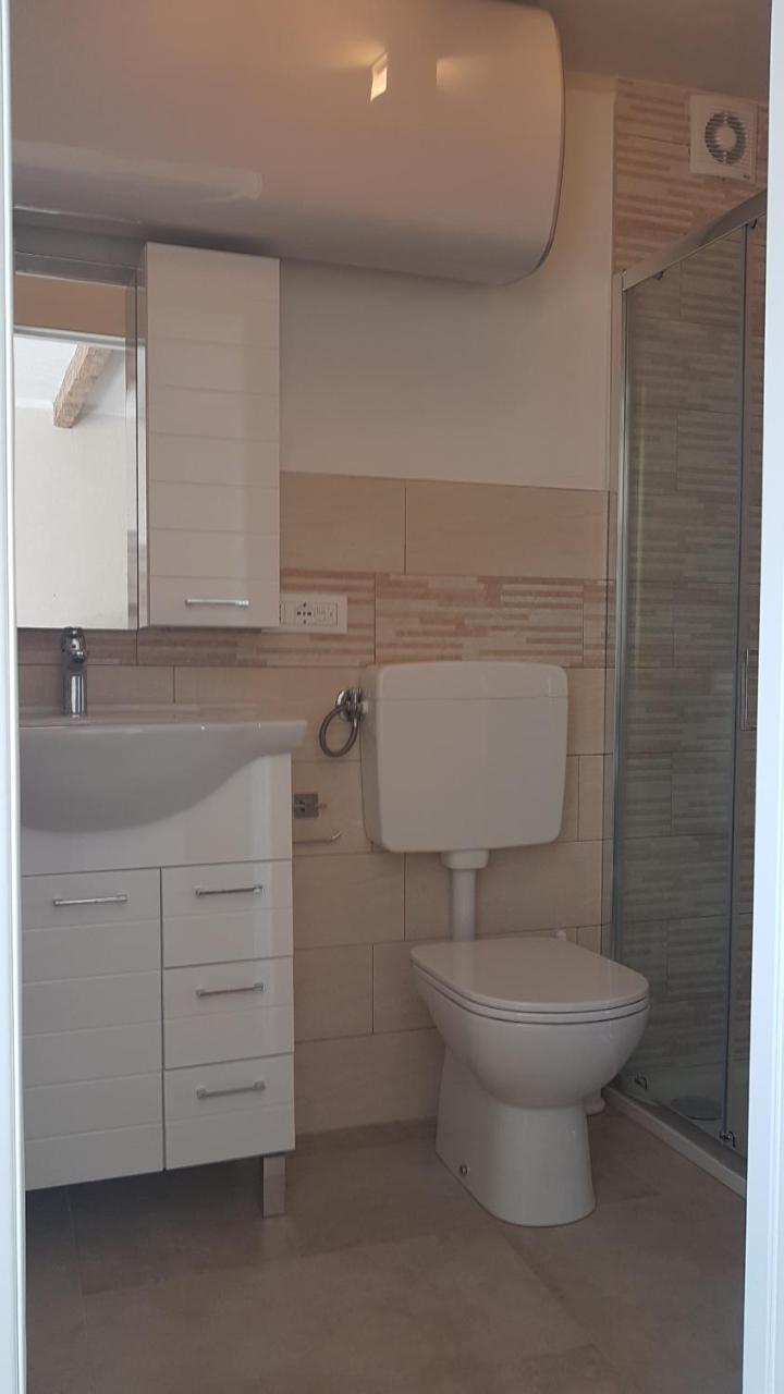 Bed and Breakfast Gardaworld Lazise Esterno foto