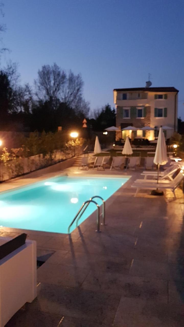 Bed and Breakfast Gardaworld Lazise Esterno foto